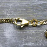 Armband als Singapurkette in Gelbgold 333 / 8 K, 23 cm lang, 2,4mm breit, Gewicht ca. 2 g.