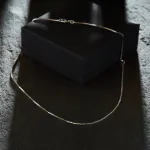 Goldkette als Venezianerkette in Weißgold 750 / 18K, 80 cm lang, 1,2 mm breit, Gewicht ca. 9.6 g.
