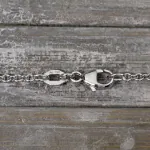 Goldkette als Ankerkette rund Weißgold 750 / 18K, 45 cm lang, 2 mm breit, Gewicht ca. 6.5 g.