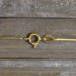 Goldkette als Schlangenkette diamantiert in Gelbgold 375 / 9K, 42 cm lang, 0,9 mm breit, Gewicht ca. 3 g.