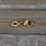 Goldkette als Panzerkette flach in Gelbgold 750 / 18K, 70 cm lang, 1,1 mm breit, Gewicht ca. 3.7 g.