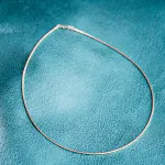 Goldkette als Tondakette in Weißgold 333 / 8K, 42 cm lang, 1,2 mm breit, Gewicht ca. 5 g.