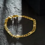 Armband als Fantasiekette in Gelbgold 333 / 8 K, 21,5 cm lang, 5,2mm breit, Gewicht ca. 4.6 g.