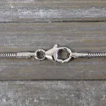 Goldkette als Schlangenkette in Weißgold 333 / 8K, 38 cm lang, 1,4 mm breit, Gewicht ca. 4.3 g.