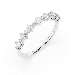 0,5 Karat Diamant Verlobungsring mit 15 Diamanten, Weißgold 585 / 14K, Weite 55 mm, Gewicht ca. 1.4 g.